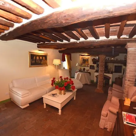 Borgo Bucatra Buonvento Chiatri