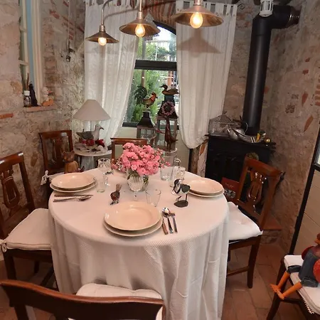 Casa vacanze Borgo Bucatra Buonvento Chiatri